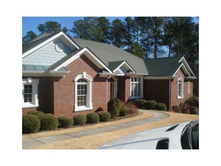 4431 Lucerne Lane Sw, Lilburn, GA 30047