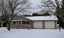 901 Maple St Cleveland, WI 53015