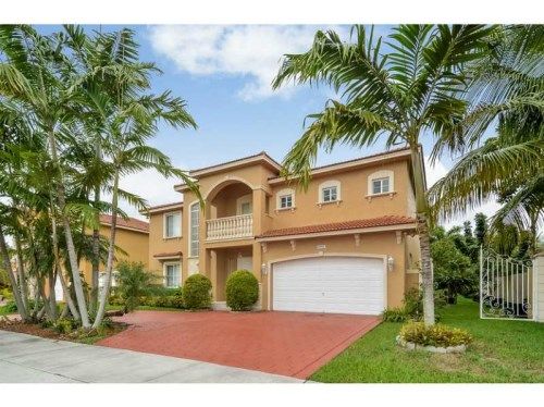 8501 NW 162 ST, Hialeah, FL 33016