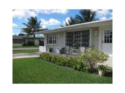 7845 MADEIRA ST, Hollywood, FL 33023