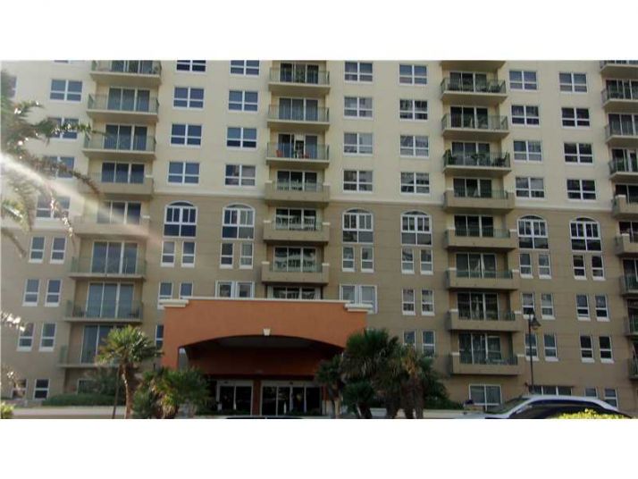 2080 S OCEAN DR # 1504, Hallandale, FL 33009