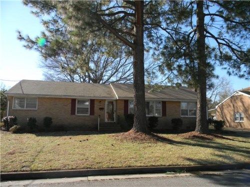 22 Teresa Dr, Hampton, VA 23666