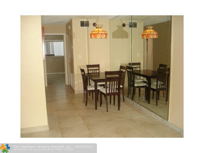 2300 SE 2ND ST # 9, Pompano Beach, FL 33062