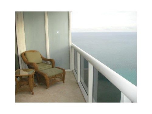 1830 OCEAN DR # 3205, Hallandale, FL 33009