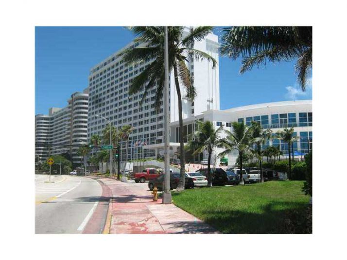 5445 COLLINS AV # 921, Miami Beach, FL 33140