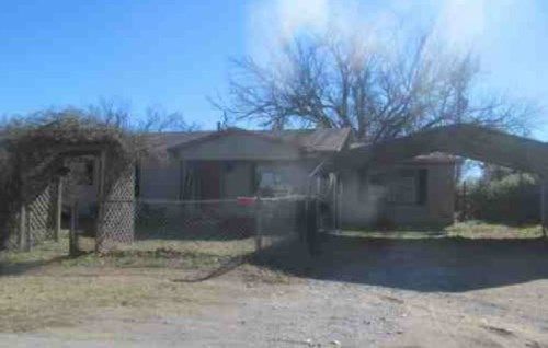 105 Daniel St, Healdton, OK 73438