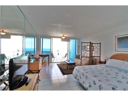 5445 COLLINS AV # 728, Miami Beach, FL 33140