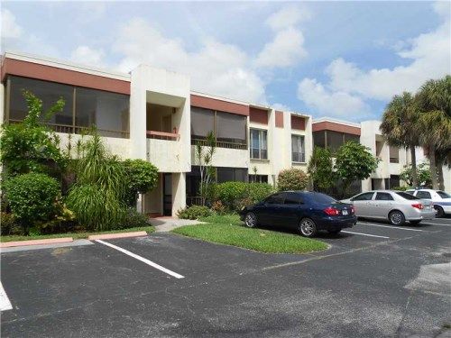 4040 NW 88 AV # 2D, Fort Lauderdale, FL 33351