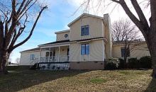 320 Chuniloti Cir Loudon, TN 37774