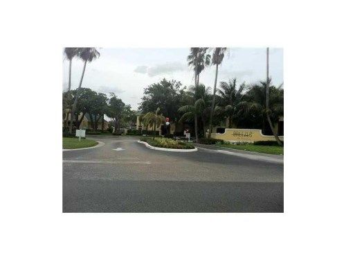 2835 N COURSE DR # 107, Pompano Beach, FL 33069