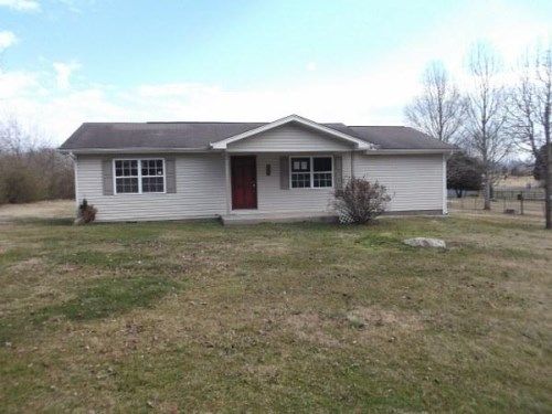 157 N Fork Loop, Madisonville, TN 37354