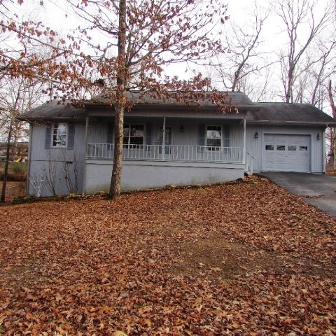 122 Maple St, Crossville, TN 38555