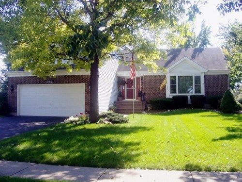 1055 WATERFORD CUT, Crystal Lake, IL 60014