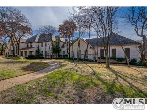 1928 Stonecastle Drive, Roanoke, TX 76262