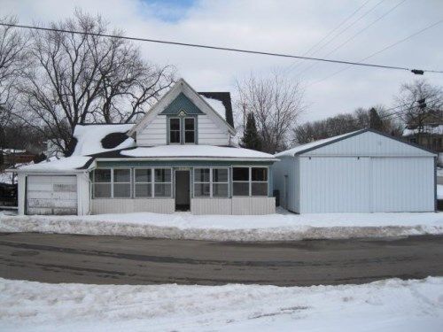 203 Sheldon St, Cambridge, WI 53523