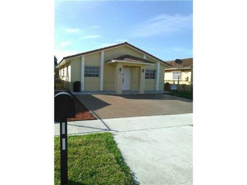 2574 W 71 PL, Hialeah, FL 33016