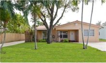 40 8TH ST Dania, FL 33004