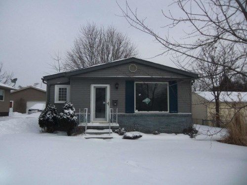 423e Hopocan Ave, Barberton, OH 44203