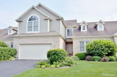 18 Juniper Court, Lake In The Hills, IL 60156