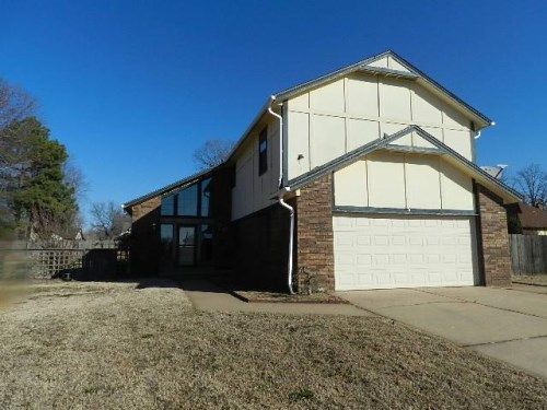 1400 W Huntsville St, Broken Arrow, OK 74011