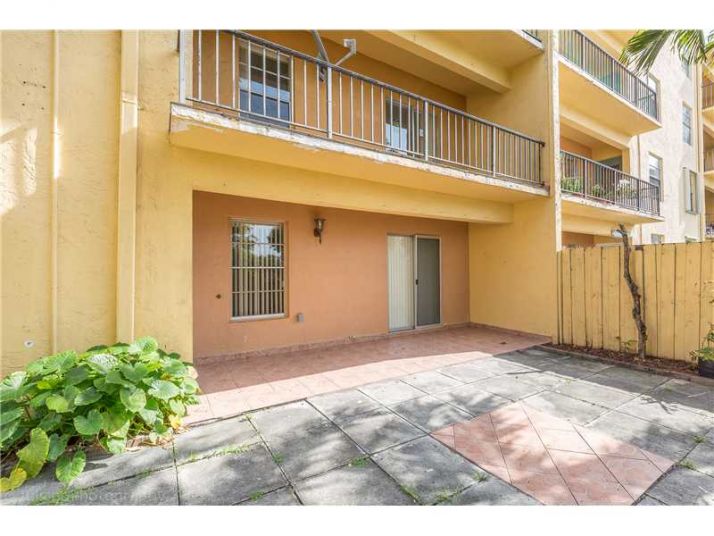 5665 W 20 AV # 106, Hialeah, FL 33012