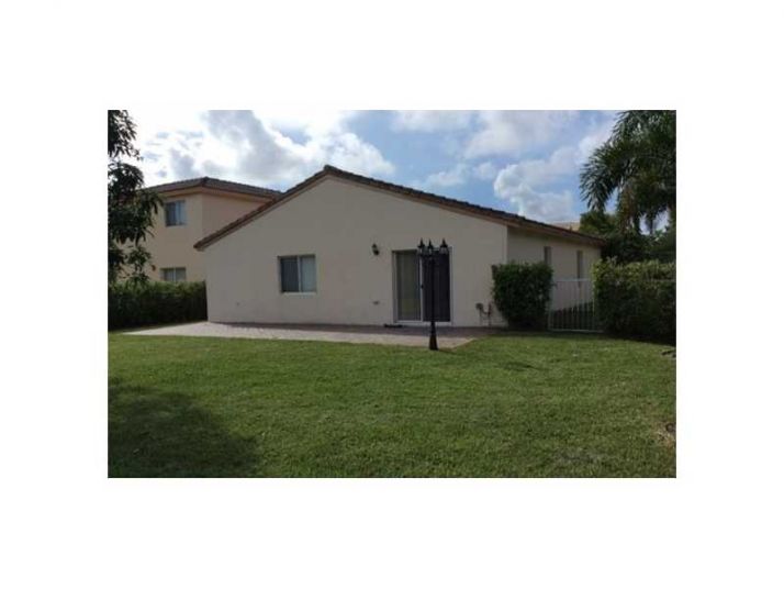 13393 SW 44TH ST, Hollywood, FL 33027