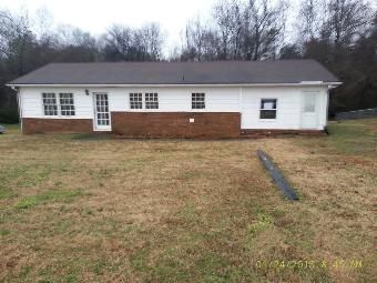 422 Pleasant Acre Dr, Mocksville, NC 27028