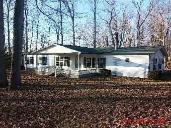 7025 Pine Trl, Hillsboro, OH 45133