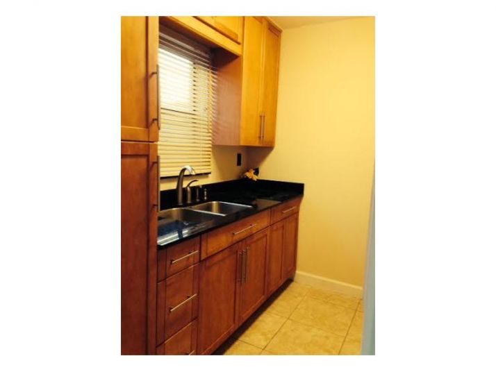 15465 SW 80 ST # 201-4, Miami, FL 33193