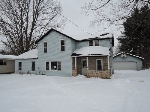 42 Beckwith Dr, Galesburg, MI 49053