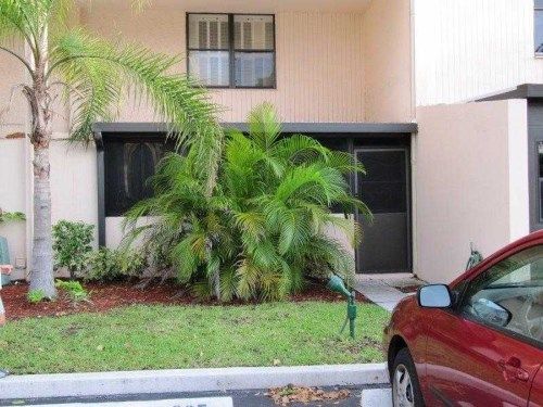 20350 W COUNTRY CLUB DR # 109-4, Miami, FL 33180