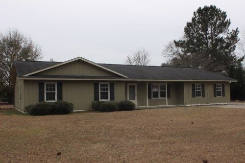 403 Oasis Dr, Dublin, GA 31021