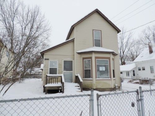 323 W Saint Joseph St, Watervliet, MI 49098