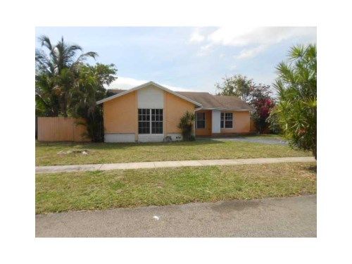 710 NW 85TH WY, Hollywood, FL 33024