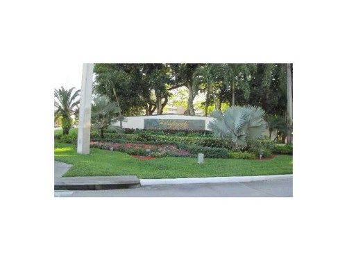 9320 S HOLLYBROOK LAKE DR # 304, Hollywood, FL 33025