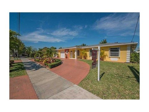 9241 SW 52 TE, Miami, FL 33165