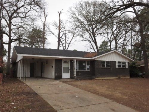 839 Pine Tree Drive, Shreveport, LA 71106