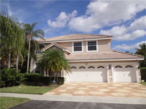 845 SW 174 TE, Hollywood, FL 33029