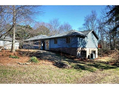 220 Saddle Horn Circle, Roswell, GA 30076