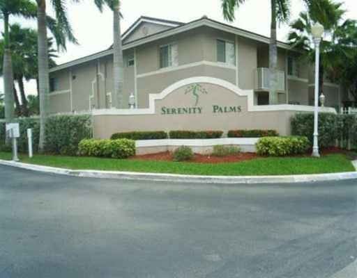 3221 SABAL PALM MNR # 206, Hollywood, FL 33024