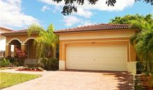 2105 NE 40 AV Homestead, FL 33033