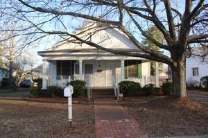 204 Freeman Ave, Tallassee, AL 36078