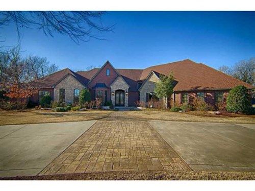 5801 Twin Fawn Trail, Mustang, OK 73064