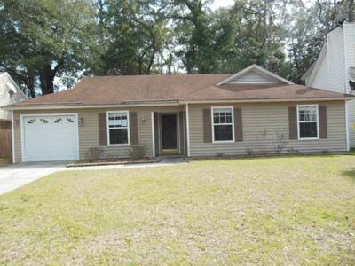 166 Little River Dr, Savannah, GA 31419