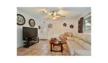 831 N 71 AV Hollywood, FL 33023