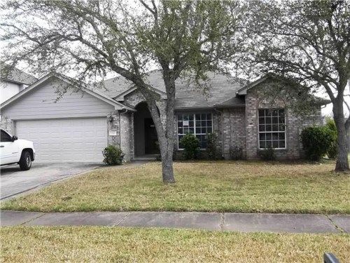 221 Colony Creek Dr, Dickinson, TX 77539