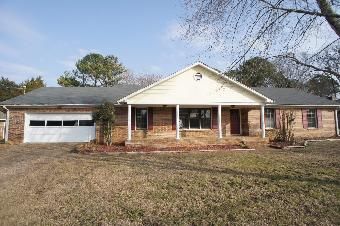 1102 Way Thru The Woods SW, Decatur, AL 35603