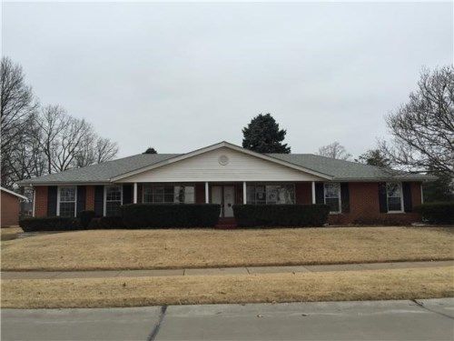 1 Dana Dr, Florissant, MO 63033