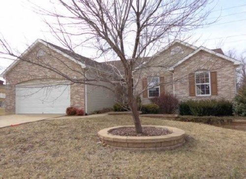 794 Berrywine Ln, Arnold, MO 63010