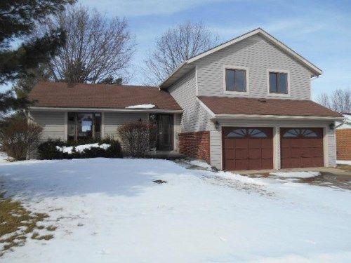 1083 Rosewood Drive, Marysville, OH 43040